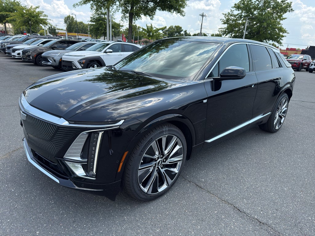 2027 Cadillac LYRIQ Signature Luxury