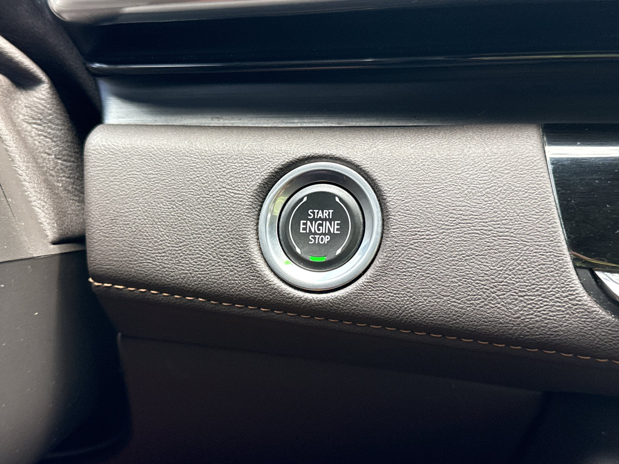 2023 Cadillac Escalade 4WD Premium Luxury
