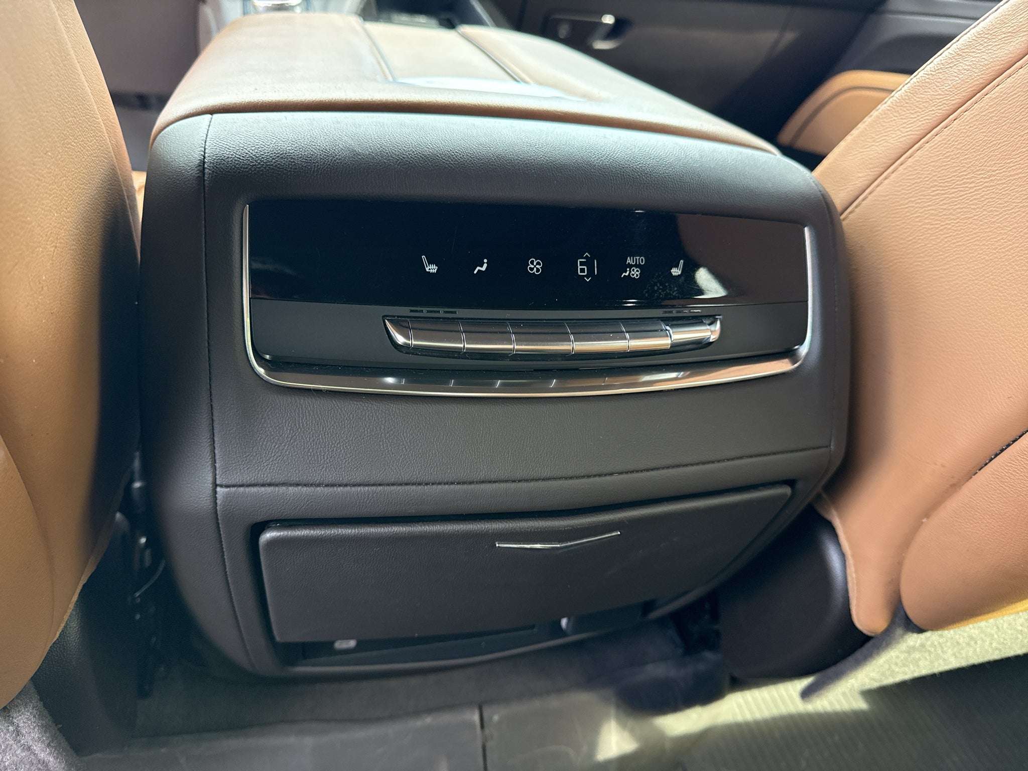 2023 Cadillac Escalade 4WD Premium Luxury