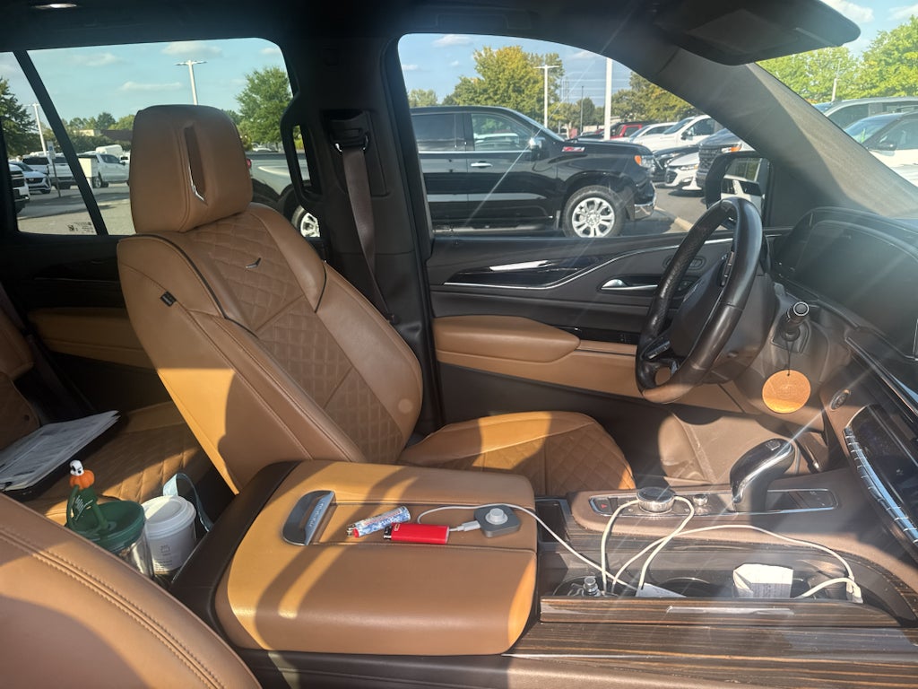 2023 Cadillac Escalade 4WD Premium Luxury