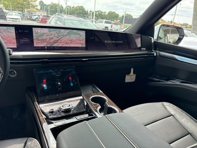2026 Cadillac Escalade Luxury