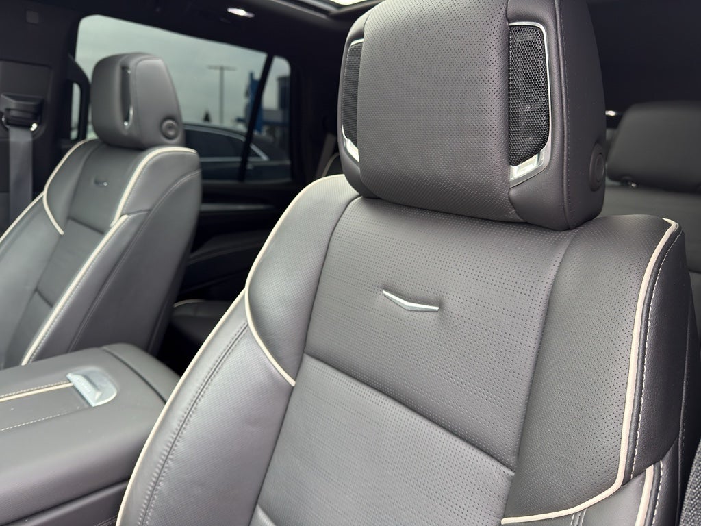 2025 Cadillac Escalade Premium Luxury