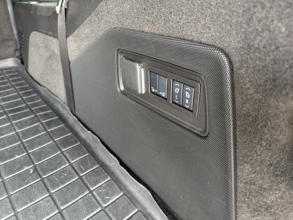 2025 Cadillac Escalade Premium Luxury