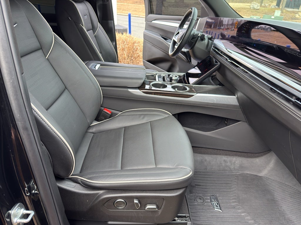 2025 Cadillac Escalade Premium Luxury
