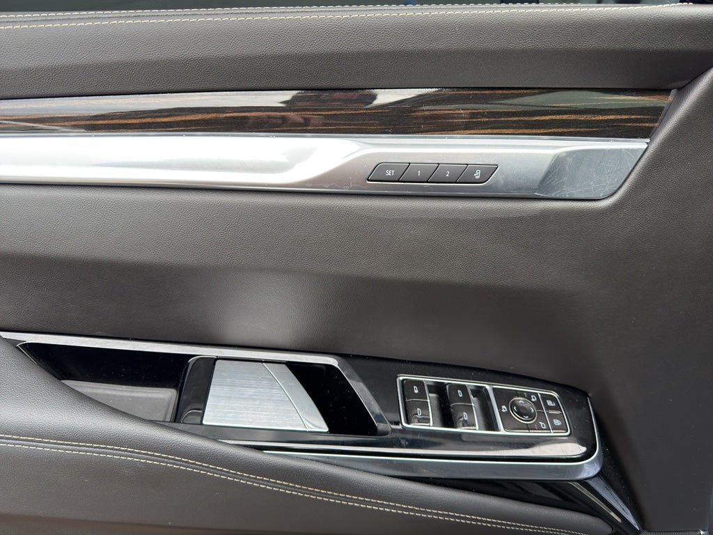 2025 Cadillac Escalade Premium Luxury