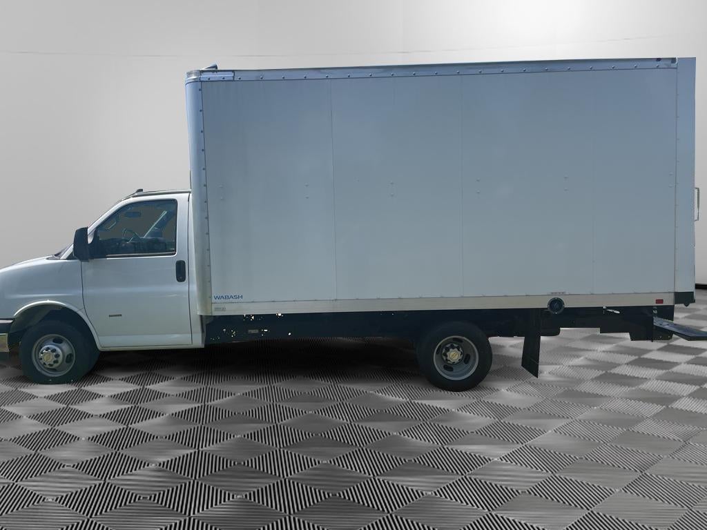 2022 Chevrolet Express Cutaway 3500 Base