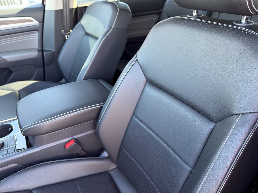 2023 Volkswagen Atlas 2.0T SE w/Technology