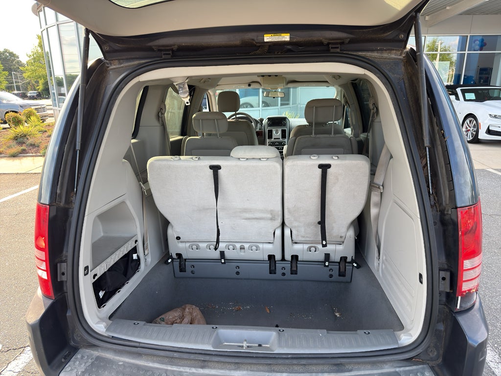 2009 Chrysler Town & Country LX