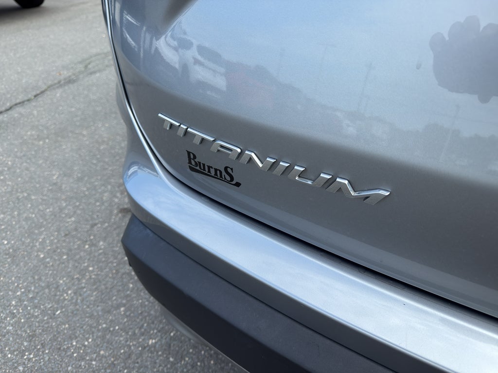 2021 Ford Edge Titanium