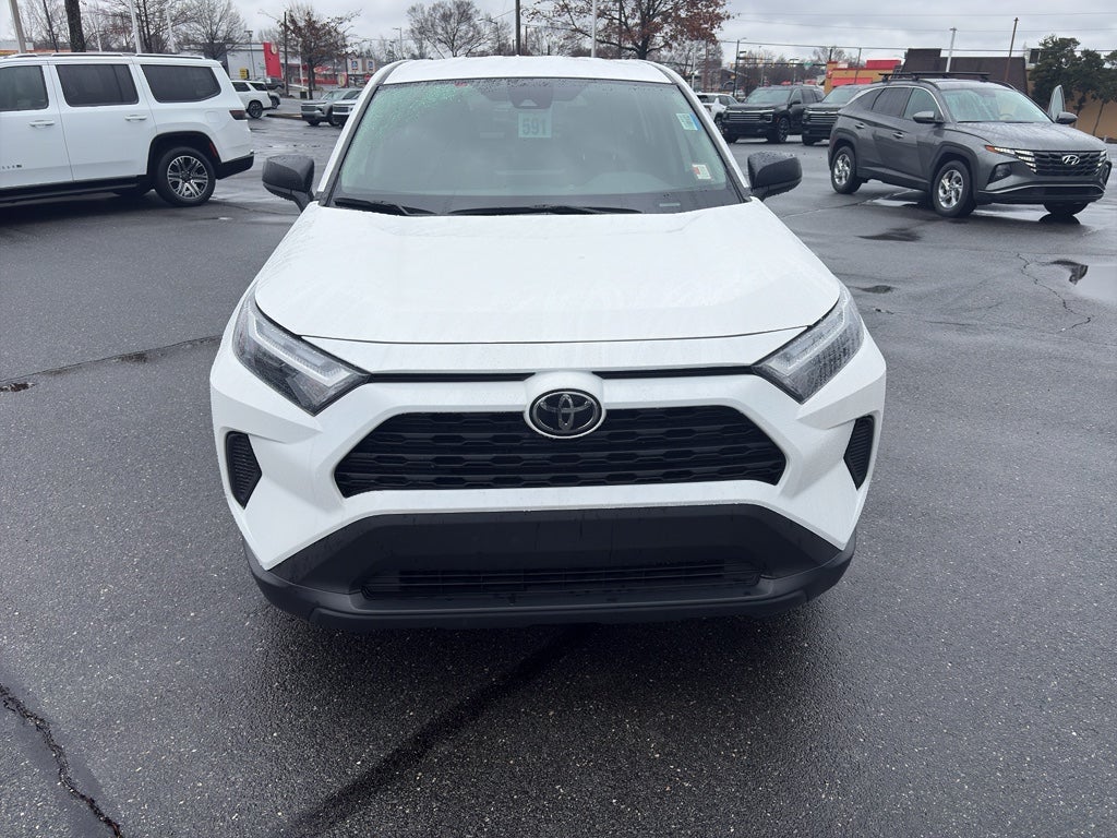 2025 Toyota RAV4 LE