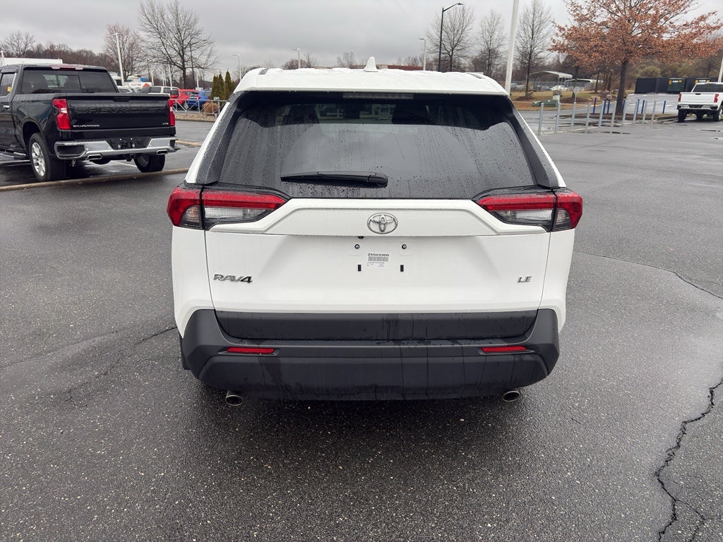 2025 Toyota RAV4 LE