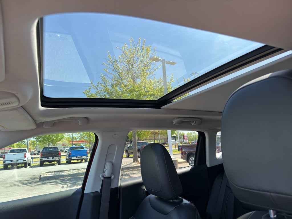 2020 Jeep Compass Latitude w/Sun/Safety Pkg