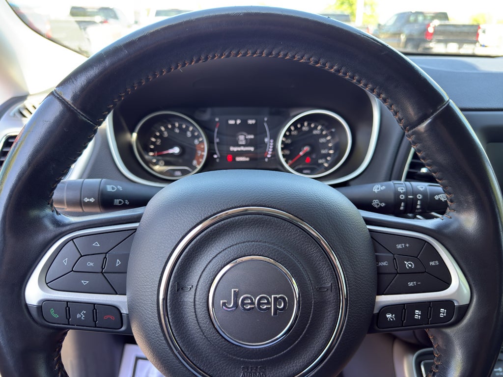 2020 Jeep Compass Latitude w/Sun/Safety Pkg