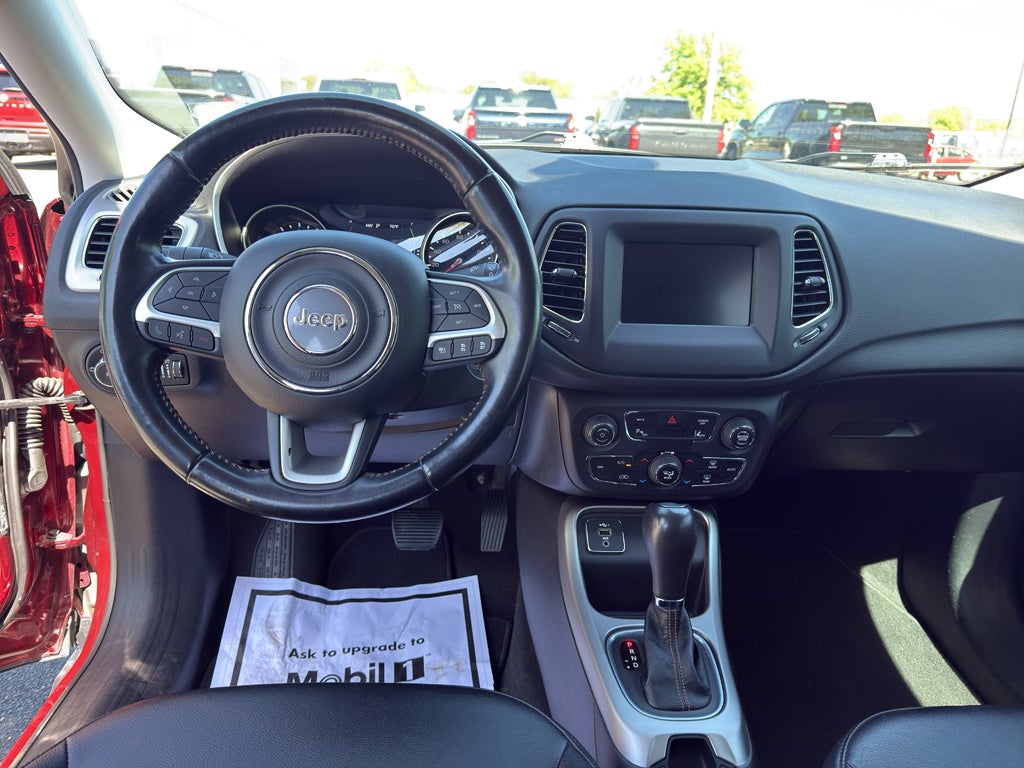 2020 Jeep Compass Latitude w/Sun/Safety Pkg