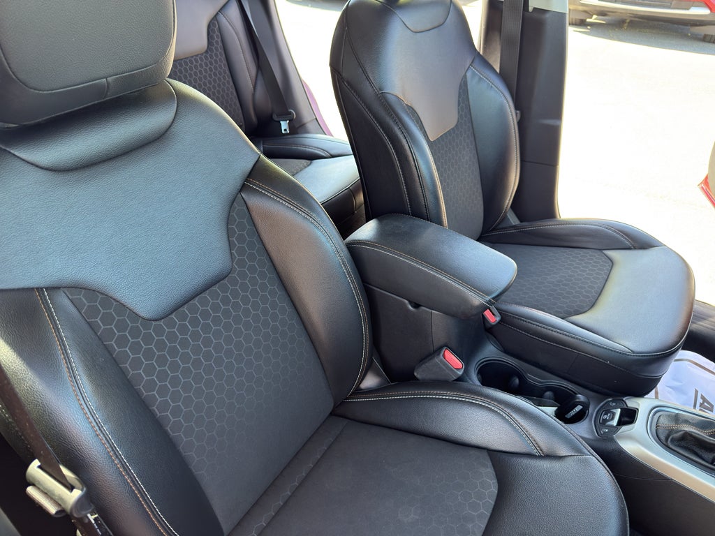 2020 Jeep Compass Latitude w/Sun/Safety Pkg