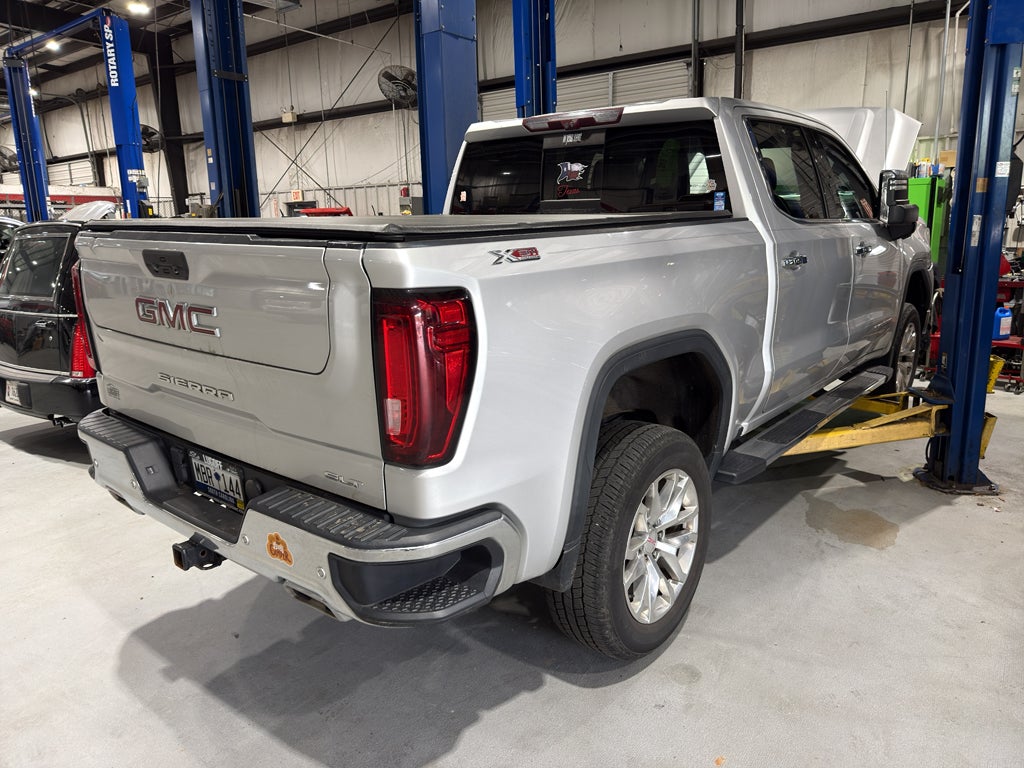 2021 GMC Sierra 1500 SLT