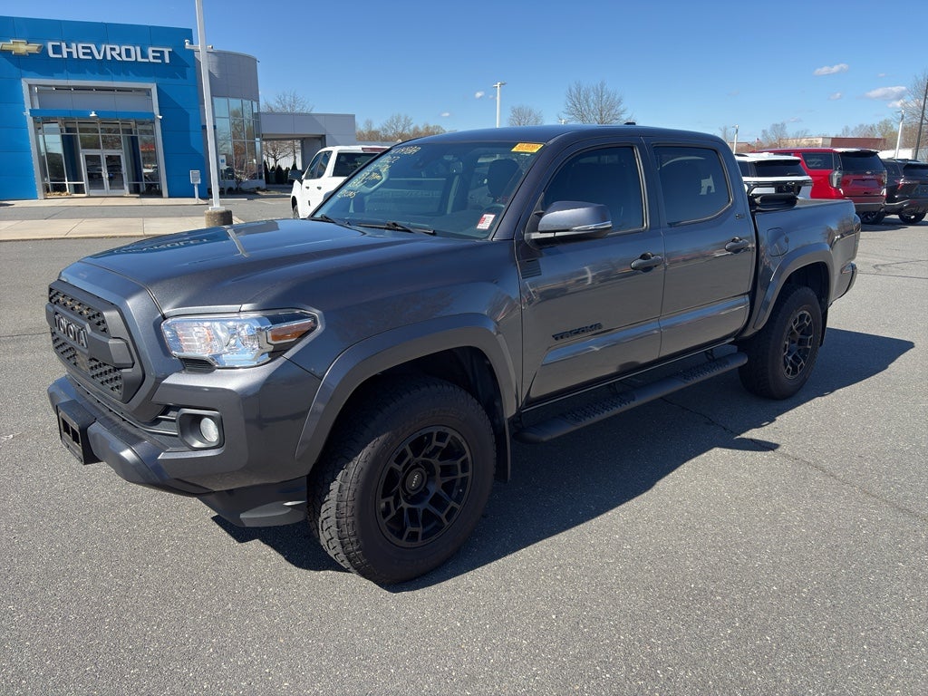 2022 Toyota Tacoma 2WD SR5