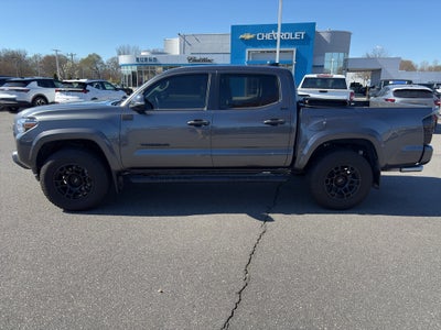 2022 Toyota Tacoma 2WD SR5