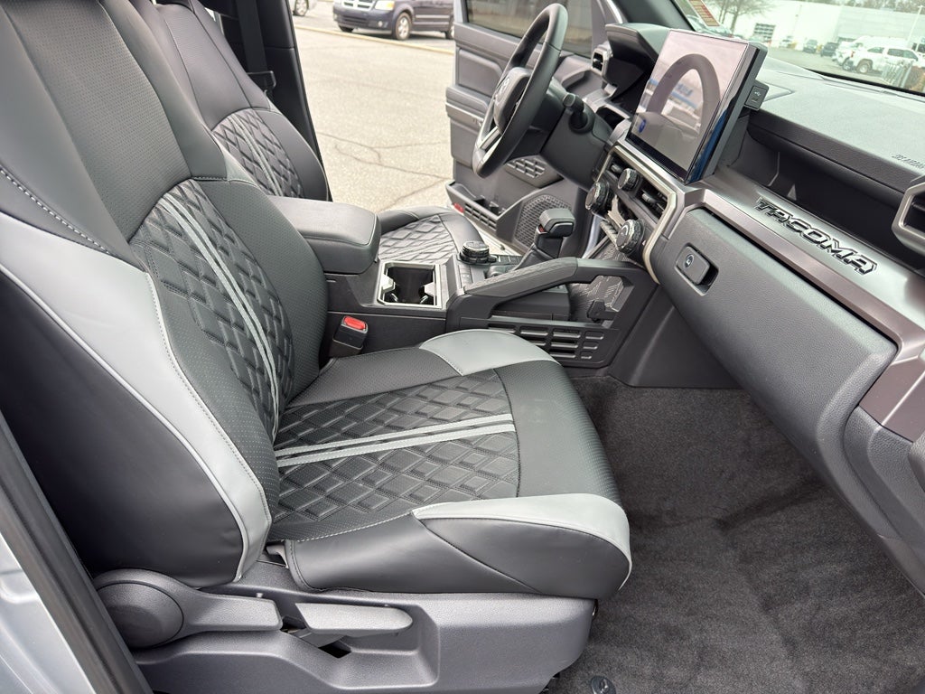 2025 Toyota Tacoma 4WD TRD Sport Hybrid