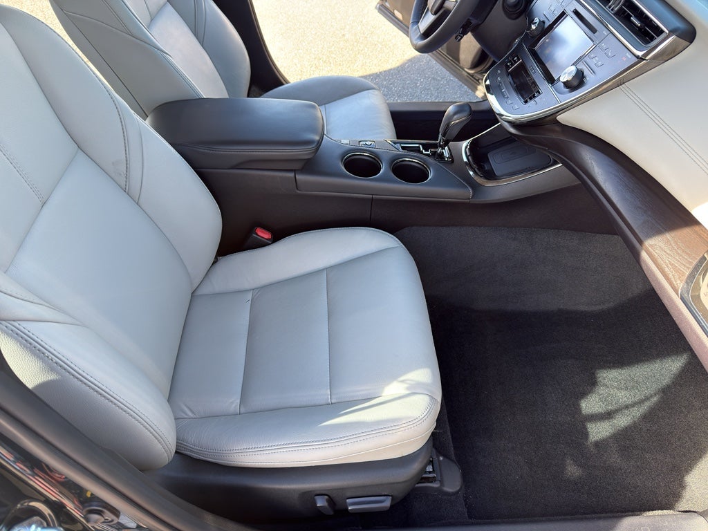 2016 Toyota Avalon Hybrid XLE Premium