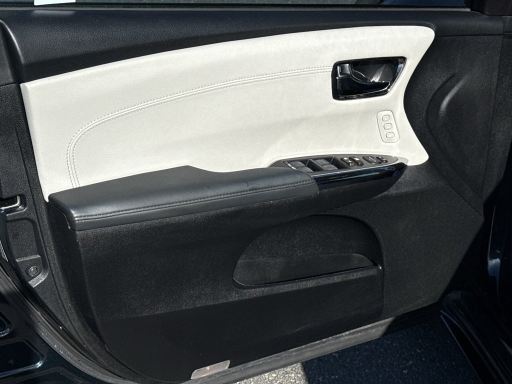 2016 Toyota Avalon Hybrid XLE Premium