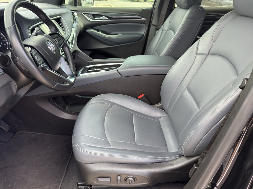 2022 Buick Enclave Essence