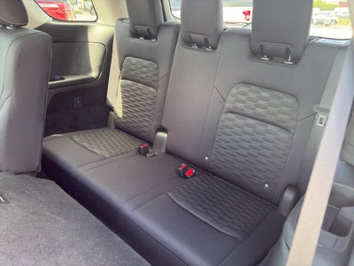 2025 Nissan Pathfinder S