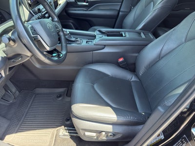 2025 Toyota Grand Highlander Hybrid XLE