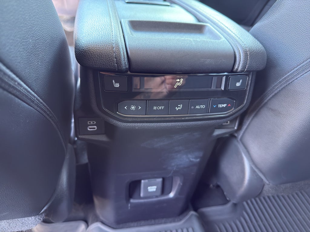 2025 Toyota Grand Highlander Hybrid XLE