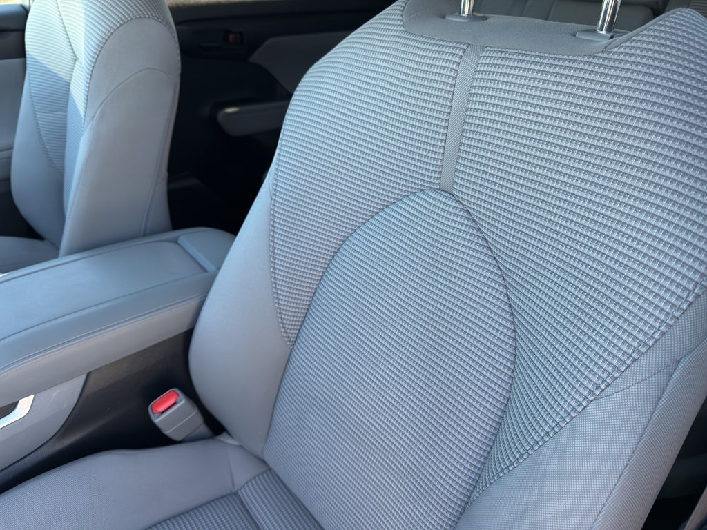 2022 Toyota Highlander L