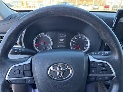2022 Toyota Highlander L