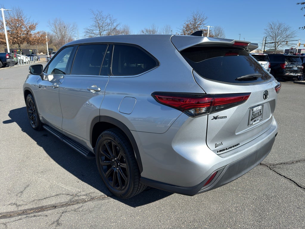 2022 Toyota Highlander L