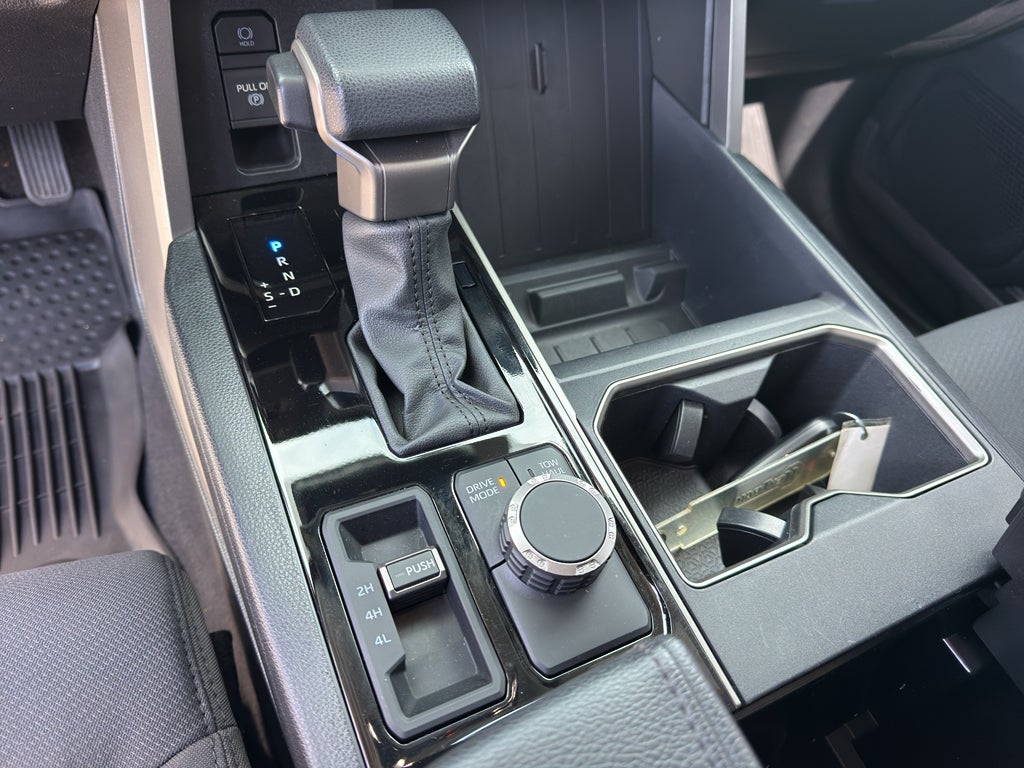 2023 Toyota Tundra 4WD SR5