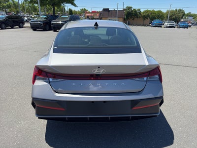 2025 Hyundai Elantra SEL Convenience