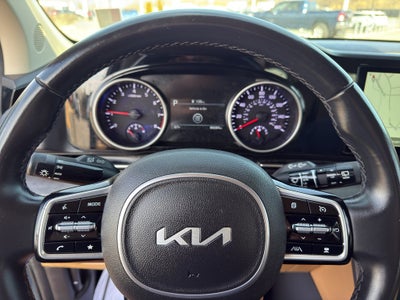 2022 Kia Carnival EX