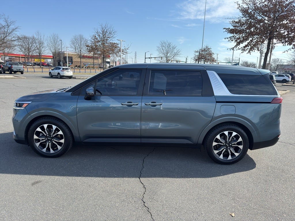 2022 Kia Carnival EX